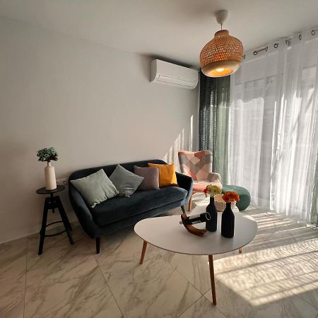 Casa De Tres Hermanos In The Heart Of Athen Exterior foto